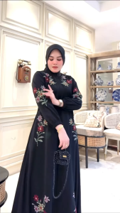 Qiarinn - Gamis Bordir Ayara Bahan Katun Marabella