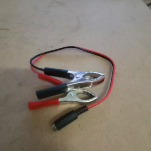 สายชาร์จแบตเตอรี่ ขั้วต่อสายไฟ DC ตัวเมียปากคีบแดง-ดำ 6v 12v ปากคีบแบต สำหรับต่อกับ adapter ปลั๊ก DC ตัวเมีย 5.5mmX2.1mm DIY