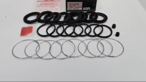 CALIPER KIT SAM KARET SEAL KIT REM CAKRAM DEPAN FORTUNER HILUX VIGO HILUX 3.0 SAM 04478-0K130