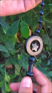 Tasbih kayu galih kelor hitam ukuran 10mm butiran gepeng model terbaru Motif Muslim Cantik