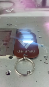 ที่เปิดขวดพวงกุญแจประชาชน ยิงลายเลเซอร์ คมชัดสวยงาม