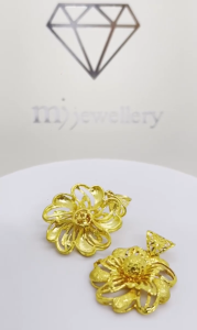 MJ Jewellery 375/9K Gold Pendant B4