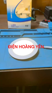 Đèn LED âm trần 9w 1 bộ đầy đủ gồm đèn - tăng phô - pat mua về chỉ gắn vào xài