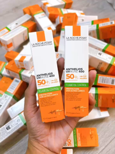 Kem Chống Nắng La Roche-Posay Phổ Rộng Nâng Tông Kiềm Dầu 50ml