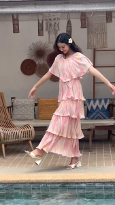 NOOZZSHOP 7511128 แม๊กซี่เดรสคอกลม ฟรีไซส์ ผ้าพลีท ดีเทลระบายกระโปรง 3 ชั้นเดรสไปงาน