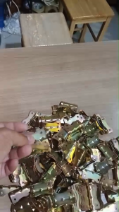 ฉากเหล็ก 4 รู ฉากเหล็กชูบซื้อทอง ราคาประหยัด หนา 0.6 มม