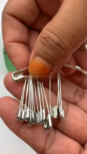 Klik-Beli (PAKET ISI 30 RENTENG) Peniti Swan Pin Baju Hijab Safety Pins Fashion Stainless Isi 12 Pcs