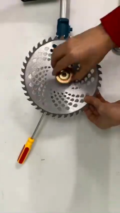 Máy cắt cỏ pin công nghiệp POWEX 40V lưỡi cắt 8 inch không chổi than công suất khủng 2400w 100% lõi đồng nguyên chất sử dụng pin 15 cell siêu khoẻ siêu bền bỉ