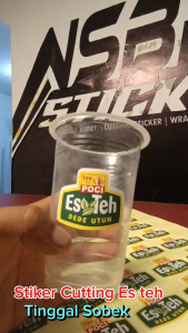 Stiker Gelas Es Teh & Desain Unik untuk Promosi Minuman