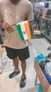 INDIA อินเดีย ธง ธงเดี่ยว ธงตั้งโต๊ะ International Flag ขนาด 14×20cm เสาขนาด เส้นผ่านศูนย์กลาง 7.5cm สูง 35cm Flag ไรท์สาระกับครูแว่น Tec40store