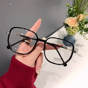 Kacamata Anti Radiasi Photochromic Modis Untuk Wanita Dengan Bingkai Mengkilap Dan Lensa Yang Dapat Diganti