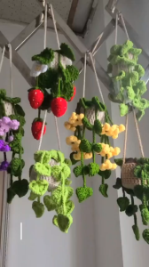 Chậu hoa lá len handmade treo xe ôtô  cửa sổ trang trí nhà cửa  làm quà tặng