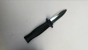 4PCS Pisau Palsu Untuk Prank Halloween Mainan Pisau Palsu Kostum Cosplay Dekorasi Halloween