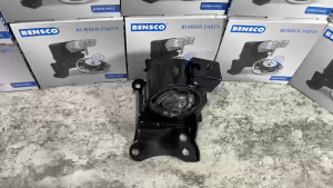 ENGINE MOUNTING DUDUKAN MONTING MESIN FR LH DEPAN KIRI NISSAN XTRAIL T30 4X2 25 2.5 2500 2.500 2500 CC 11220-8H310 ORIGINAL MERK BENSCO MADE IN GERMANY