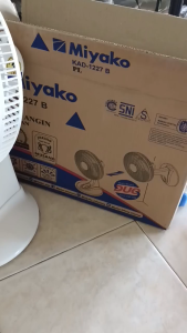 Miyako Kipas Angin Dinding / Berdiri 2 in 1 - 12 inch - KAD1227 - FREE ONGKIR Jabodetabek