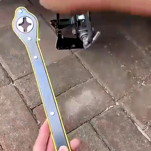 【KL Stock】Wrench Heavy Duty Scissor Jack Ratchet  Car 2 Ton Car Jack Kit Quick Lifting Tire Changing Kit Car Tire Jack