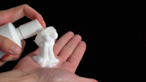 100/150ML Mousse Foaming Bottle with Silicone Brush Pump Portable Facial Cleanser Mousse Foam Bottle Container
