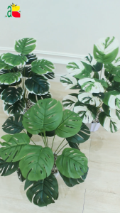 BUNGA PLASTIK MONSTERA VARIEGATA KECIL D18T48 TANAMAN ARTIFICIAL B8156