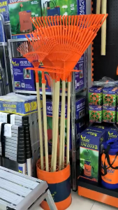 Lawn Rake Metal 22T Eagle Professional Tools