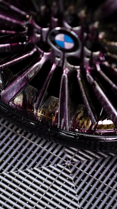 Gyeon Iron : Super Décontaminant Ferreux pour Toute la Voiture