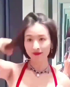 BeeStore Dry Shampoo Semprotan Rambut 150ml Mengembangkan Kontrol Rambut Berminyak Vitamin Rambut