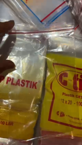 Plastik Klip Clip Ziplock Bahan PE Bening Transparan Berbagai Ukuran isi 100 Pcs