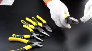 Redtool 6/8 Inches Heavy Duty Pliers Tool set Long Nose Pliers Set Heavy Duty Pliers Tool Vise