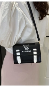 กระเป๋าสะพายไหล่ สะพายข้าง หนัง PU ทรงสี่เหลี่ยม ขนาดเล็ก ลายการ์ตูนอนิเมะ Melody Cinnamon Kuromi สีตัดกัน สําหรับผู้หญิง