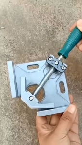 penjepit sudut benda kerja