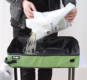 ห้องน้ำแมวพกพา ขนาด พับได้  ด้านล่างถาดมีเย็บกันแผ่นลื่น S/L ถาดทราย