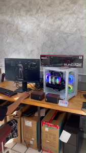 คอมชุด จอ24นิ้ว เล่นเกมส์ ทํางาน ตัดต่อ ปล่อยบอท XEON2680v2 10C 20T turbo 3.6Ghz / X79 /ram16GB /RX580 4GB /M.2 NVme250g "REFURBISHED"