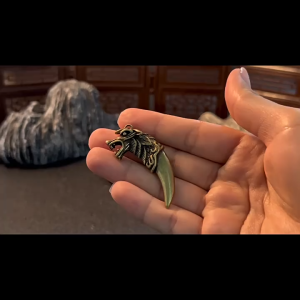 Mặt dây chuyền vòng cổ đồ đồng đầu sói răng lanh trang trí phong thủy đẹp và bền