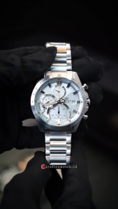 Jam Tangan Pria Casio Edifice Chronograph EFR-571MD-8A Silver Dial & Stainless Steel Strap