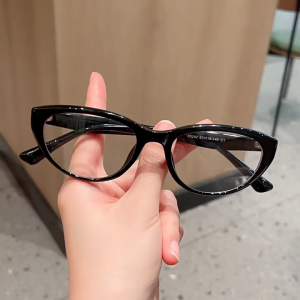 Kacamata Minus Mata Kucing & Anti Sinar Biru Bingkai Hitam Ultra Ringan