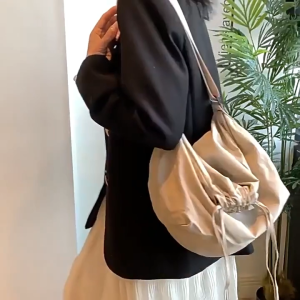 Pure Drawstring Crossbody Bag Large Capacity Simple Style Casual Tote Hand Bag