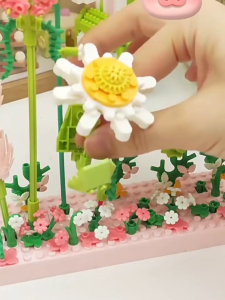 Mainan Blok Bangunan Dirakit Block Bangunan Simulasi Bunga Dekorasi Desktop dengan Penutup Akrilik