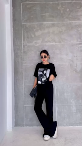 เซทเสื้อยืดคอกลมแขนสั้น ทรง Oversize มาพร้อมกางเกงขายาว ทรงขาม้า ชุดเซ็ท ชุดเซต yunaka