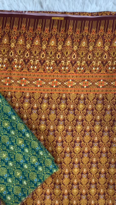 ผ้าถุงลายไทยดอกเล็ก 4 ผืน กว้าง 2เมตร ไม่มันไม่ลื่นไม่ลงแป้ง ผ้าคัตตอล