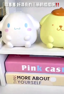 Sanrio Squishy kids Decompression Toys Kuromi Decompression Cartoon Squeeze Ball Toy For Kids Adults