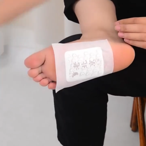 (FRESH GENUINE BATCH) WJS 100pcs 100 pcs Kinoki Detox Foot Patch Kinoki Foot Patch Foot Cleaning Heel Crack Leg Patch Feet Reflexology Foot Mouisturizer Feet Moisturiser Tampal Tapak Kaki NATURAL GINGER CHILLI 脚贴 [FREE RM 50 VOUCHER]