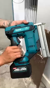 Máy bắn đinh POWEX 21V dùng pin động cơ không chổi than tốc độ bắn đinh cực cao tiết kiệm thời gian và năng lượng