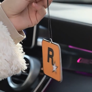 Lá thơm khô chữ R treo xe ôtô cây thơm theo tủ quần áo khử mùi Nước Hoa Ô Tô -NIEVE