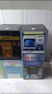 celengan target 50 jt kunci kotak jumbo celengan target viral model brangkas