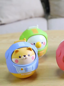 ของเล่นเด็กตุ๊กตาล้มลุกสไตล์ใหม่รูปทรงไข่ลายการ์ตูนน่ารักของขวัญสําหรับเด็กแสนสนุก ของเล่นเด็กวัยหัดเดินอายุ 0-2 ปี