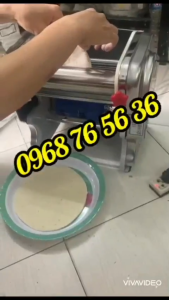 Máy cán vỏ bánh bao bánh gối chạy điện - Máy cán bột làm bánh bao