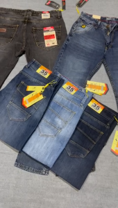 REGULER FIT-JEANS PRIA PREMIUM//JEANS REGULER FIT PRIA//JEANS PANJANG PRIA//JEANS DISTRO//JEANS FASHION PRIA//JEANS PANJANG PRIA DEWASA//CELANA PANJANG PARA LELAKI//JEANS PRIA LUIS LUISINDO