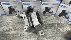 ENGINE MOUNTING DUDUKAN MONTING MESIN RH KANAN NISSAN JUKE 2010 2011 2012 2013 2014 2015 2016 2017 2018 2019 PART NUIMBER 11210-1KA1A ORIGINAL MERK BENSCO
