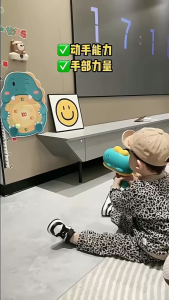 Dinosaur Ball Gun Ejection Sticky Ball Target Childrens Indoor Interactive Shooting Training Throwing Ball Toys