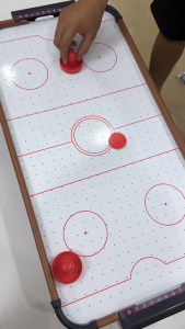 Đồ chơi thể thao cao cấp khúc côn cầu cỡ lớn 76cm Air Hockey chân cao và vận động cho bé bộ quà tặng bé