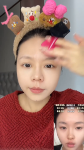 Collagen Whitening Moisturizing Liquid Foundation / 3 in 1 Effective Whitening / Moisturizing / Anti-wrinkle / Concealer / Waterproof / Long-lasting Makeup / SPF 15 / Contains Niacinamide Whitening / Natural Nude Liquid Foundation / Affordable CC Cream 10